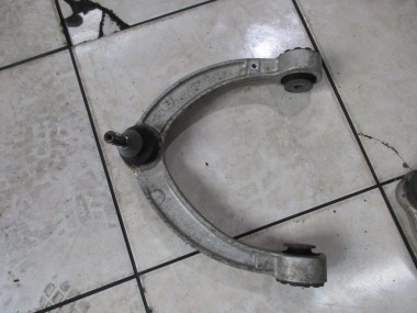 Рычаг передний верхний MERCEDES-BENZ M-класс W166 (2011 - 2015) — Разборка Мерседес