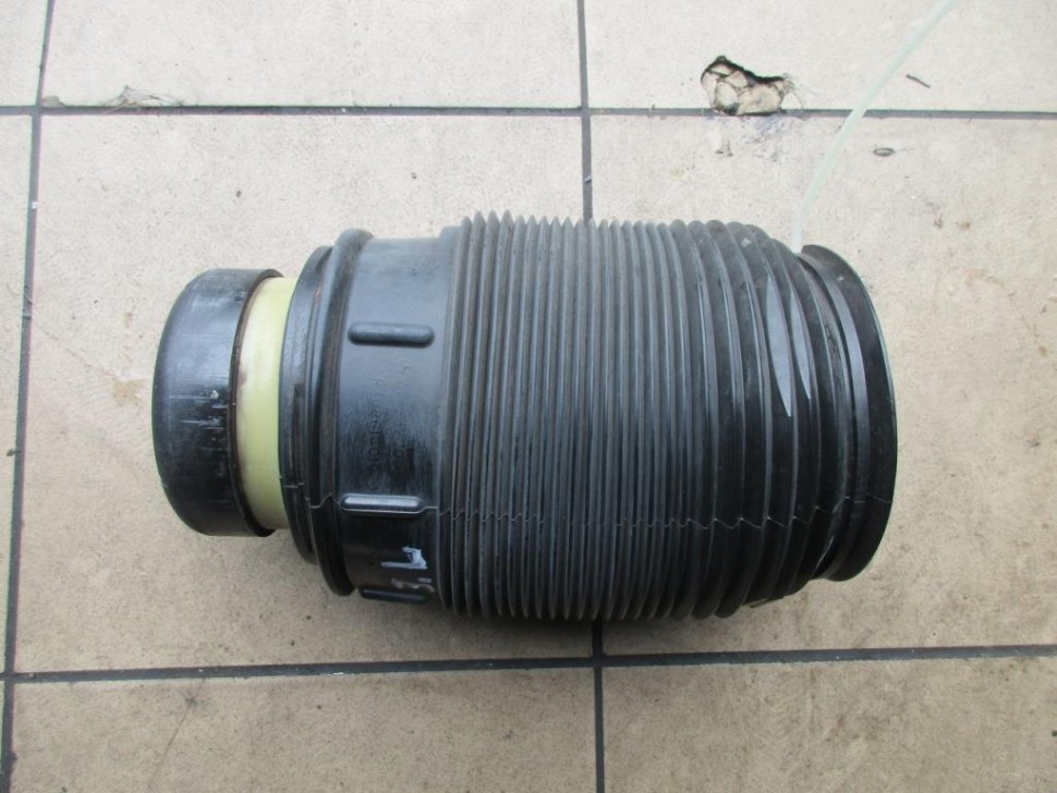 Пневмобаллон задний MERCEDES-BENZ E-класс W212/S212/C207/A207 рестайлинг (2013 - 2016) фото 1 — Разборка Мерседес