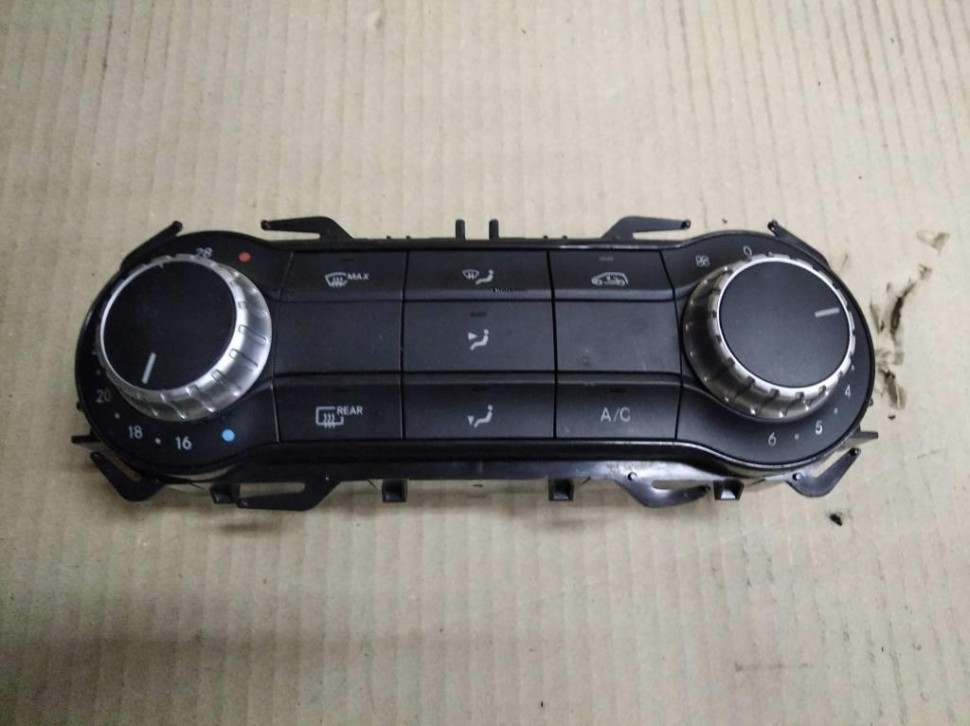 Панель управления климатом MERCEDES-BENZ B-класс W246 рестайлинг (2014 - 2018) фото 1 — Разборка Мерседес