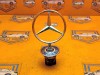 Эмблема капота MERCEDES-BENZ S-класс W220 (1998 - 2005) S 320 CDI 3.2 AT (197 л.с.) фото 1 &mdash; Разборка Мерседес