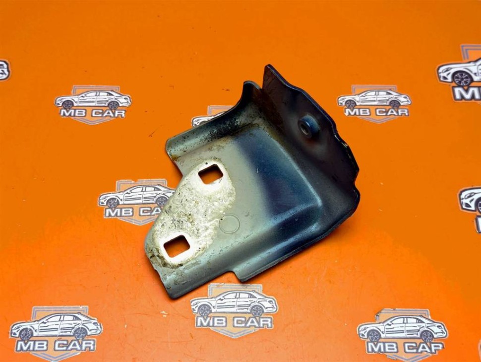 Кронштейн крепления крыла MERCEDES-BENZ S-класс W222/C217/A217 (2013 - 2017) фото 1 — Разборка Мерседес