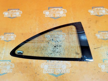 Стекло заднее правое MERCEDES-BENZ CLK-класс C208/A208 (1997 - 2000) — Разборка Мерседес