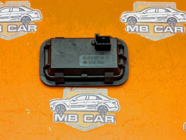 Кнопка закрытия багажника MERCEDES-BENZ M-класс W164 рестайлинг (2008 - 2011) — Разборка Мерседес