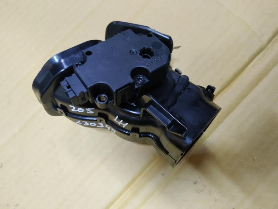 Дефлектор MERCEDES-BENZ C-класс AMG W205/S205/C205/A205 (2014 - 2018) фото 1 — Разборка Мерседес