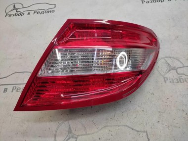 Фонарь задний правый MERCEDES-BENZ C-класс W204/S204 (2006 - 2011) — Разборка Мерседес