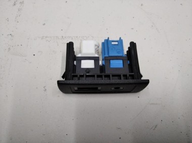 Модуль USB MERCEDES-BENZ V-класс W447 (2014 - 2025) — Разборка Мерседес