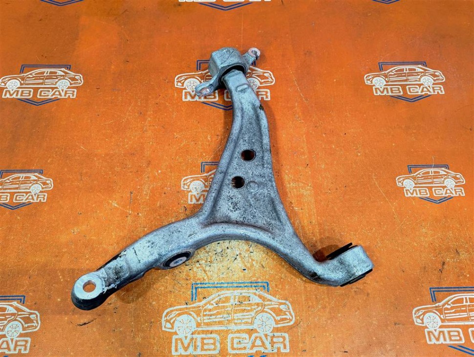 Рычаг передний нижний правый MERCEDES-BENZ GLE-класс W166 (2015 - 2018) фото 1 — Разборка Мерседес