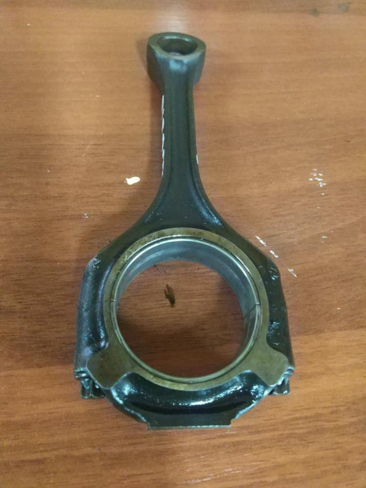 Шатун Бензин MERCEDES-BENZ M-класс W164 (2005 - 2008) фото 1 — Разборка Мерседес