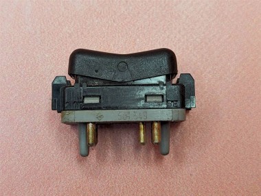 Кнопка обогрева сидений MERCEDES-BENZ S-класс W140 (1991 - 1998) — Разборка Мерседес