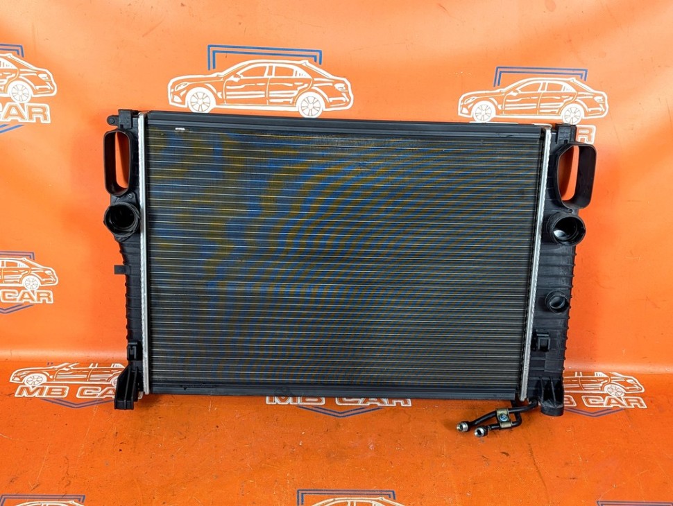 Радиатор MERCEDES-BENZ E-класс W211/S211 (2002 - 2006) фото 1 &mdash; Разборка Мерседес