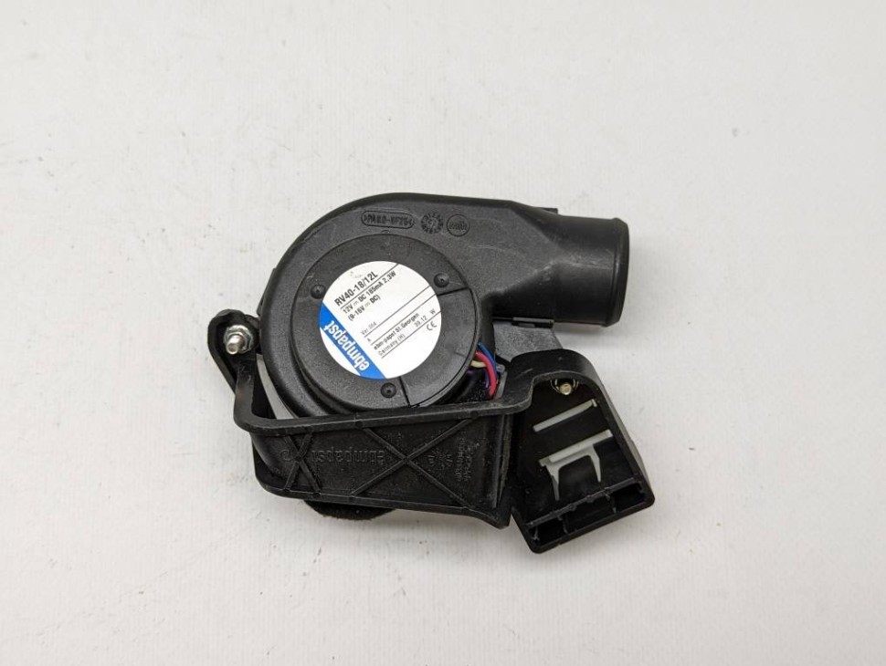 Моторчик охлаждения ЭБУ MERCEDES-BENZ C-класс AMG W204/S204/С204 рестайлинг (2011 - 2015) фото 1 — Разборка Мерседес