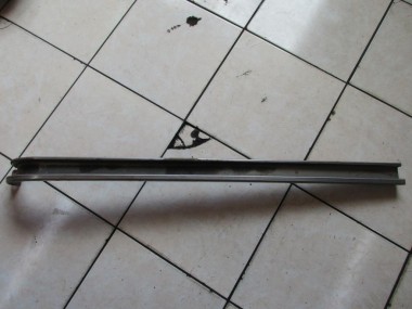 Шина скольжения сдвижной двери MERCEDES-BENZ Vito W638 (1996 - 2003) — Разборка Мерседес