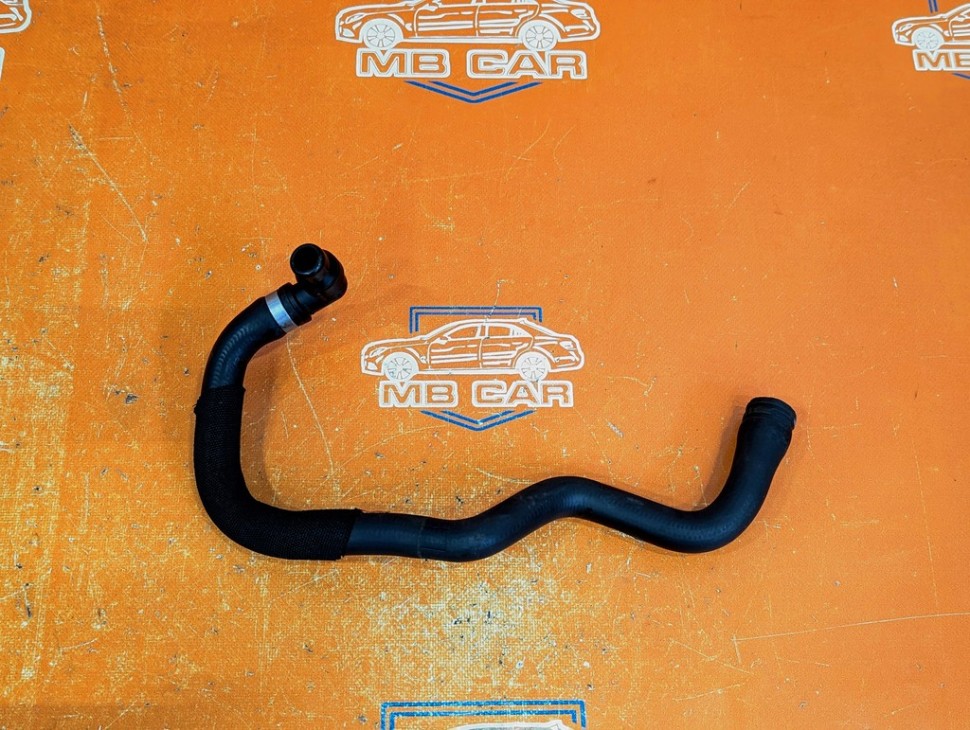 Патрубок ОЖ MERCEDES-BENZ C-класс W204/S204/С204 рестайлинг (2011 - 2015) фото 1 &mdash; Разборка Мерседес