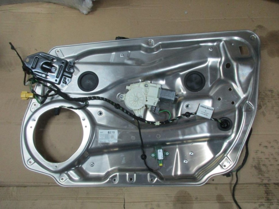 Стеклоподъемник передний правый MERCEDES-BENZ E-класс W212/S212/C207/A207 рестайлинг (2013 - 2016) фото 1 — Разборка Мерседес