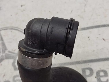 Патрубок ОЖ MERCEDES-BENZ C-класс W205/S205/C205/A205 (2014 - 2018) — Разборка Мерседес