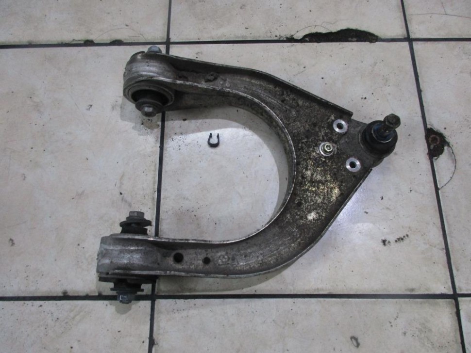 Рычаг передний верхний MERCEDES-BENZ CLS-класс C219 рестайлинг (2008 - 2010) фото 1 — Разборка Мерседес