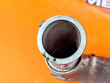 Патрубок интеркулера MERCEDES-BENZ S-класс W220 (1998 - 2005) &mdash; Разборка Мерседес