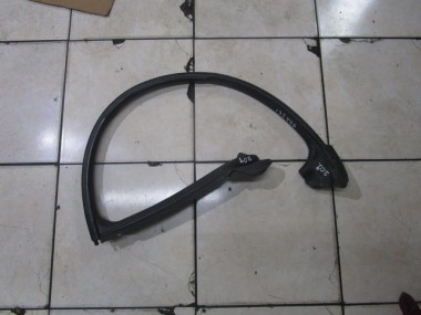 Уплотнители дверей MERCEDES-BENZ CLS-класс C219 рестайлинг (2008 - 2010) — Разборка Мерседес