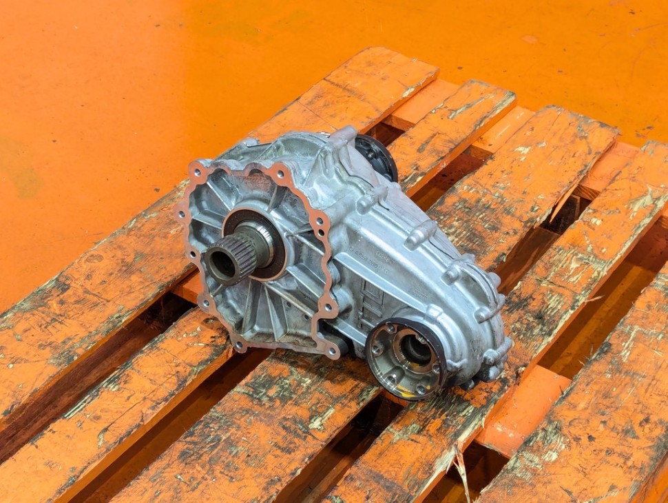 Раздаточная коробка MERCEDES-BENZ R-класс W251 (2005 - 2007) фото 1 &mdash; Разборка Мерседес