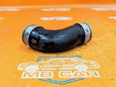 Патрубок интеркулера MERCEDES-BENZ E-класс W211/S211 (2002 - 2006) — Разборка Мерседес