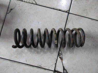 Пружина задняя MERCEDES-BENZ W124 W124/S124/C124/A124 (1984 - 1993) — Разборка Мерседес