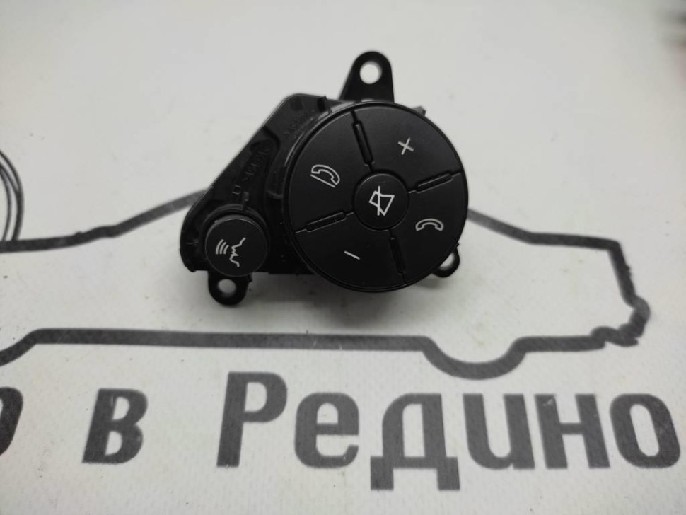 Кнопка на руле MERCEDES-BENZ S-класс W221 рестайлинг (2009 - 2013) фото 1 — Разборка Мерседес