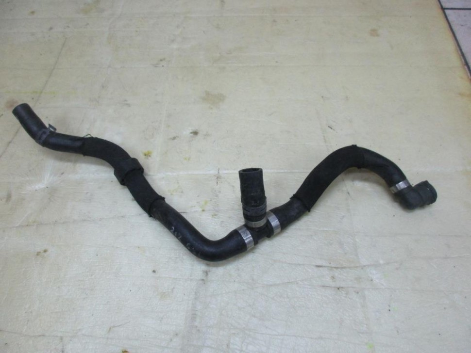 Патрубок ОЖ MERCEDES-BENZ E-класс W212/S212/C207/A207 (2009 - 2013) фото 1 — Разборка Мерседес