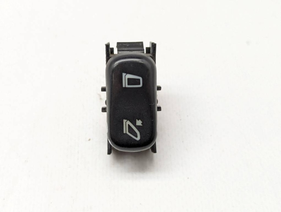 Кнопка регулировки зеркал MERCEDES-BENZ M-класс W163 (1997 - 2001) фото 1 — Разборка Мерседес