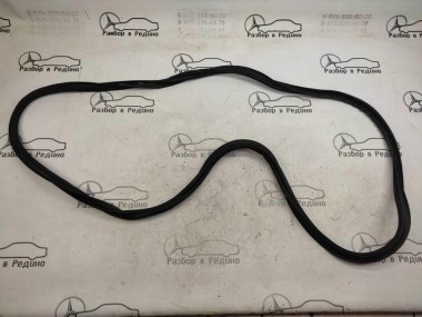 Уплотнитель крышки багажника MERCEDES-BENZ GLE-класс W166 (2015 - 2018) — Разборка Мерседес