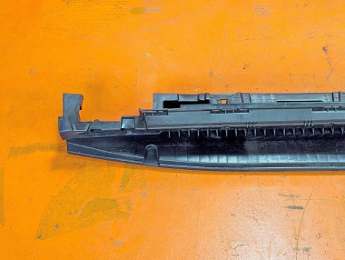 Кронштейн крепления порога MERCEDES-BENZ GLE-класс W166 (2015 - 2018) — Разборка Мерседес