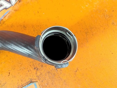 Патрубок интеркулера MERCEDES-BENZ C-класс W204/S204 (2006 - 2011) &mdash; Разборка Мерседес