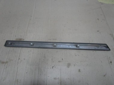 Молдинг двери MERCEDES-BENZ W124 W124/S124/C124/A124 (1984 - 1993) — Разборка Мерседес
