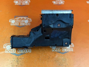 Корпус блока предохранителей MERCEDES-BENZ M-класс W163 (1997 - 2001) — Разборка Мерседес