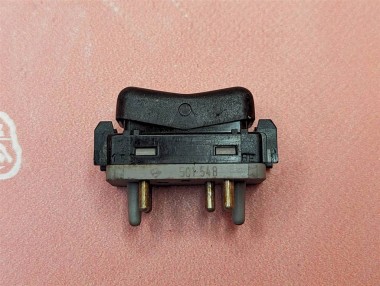 Кнопка обогрева сидений MERCEDES-BENZ S-класс W140 (1991 - 1998) — Разборка Мерседес