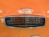 Решетка радиатора MERCEDES-BENZ E-класс W211/S211 (2002 - 2006) фото 1 &mdash; Разборка Мерседес