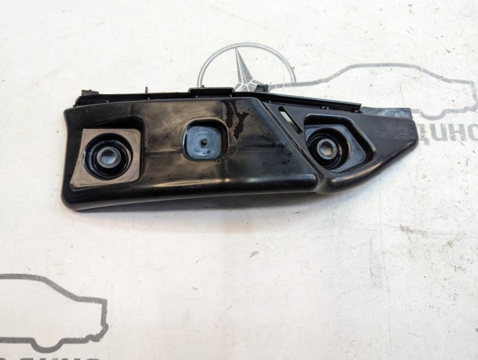 Кронштейн крепления бампера MERCEDES-BENZ A-класс W176 (2012 - 2015) фото 1 — Разборка Мерседес