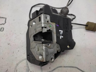 Замок двери передней левой MERCEDES-BENZ CLS-класс C219 (2004 - 2008) — Разборка Мерседес