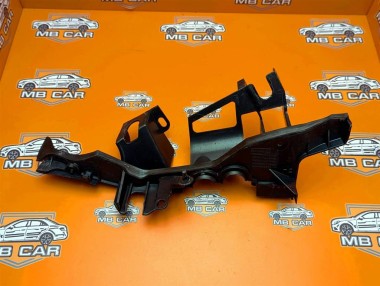 Уплотнитель моторного отсека MERCEDES-BENZ C-класс AMG W205/S205/C205/A205 (2014 - 2018) — Разборка Мерседес