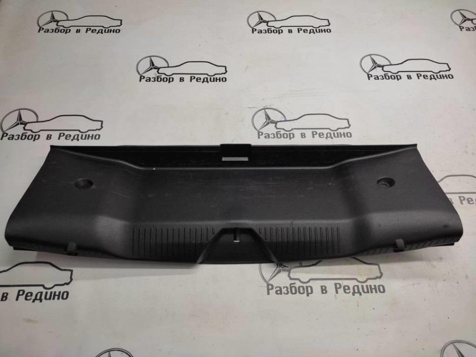 Накладка замка багажника MERCEDES-BENZ C-класс W205/S205/C205/A205 (2014 - 2018) фото 1 — Разборка Мерседес