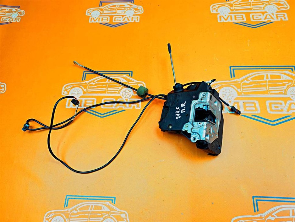Замок двери передней правой MERCEDES-BENZ E-класс W211/S211 (2002 - 2006) фото 1 — Разборка Мерседес