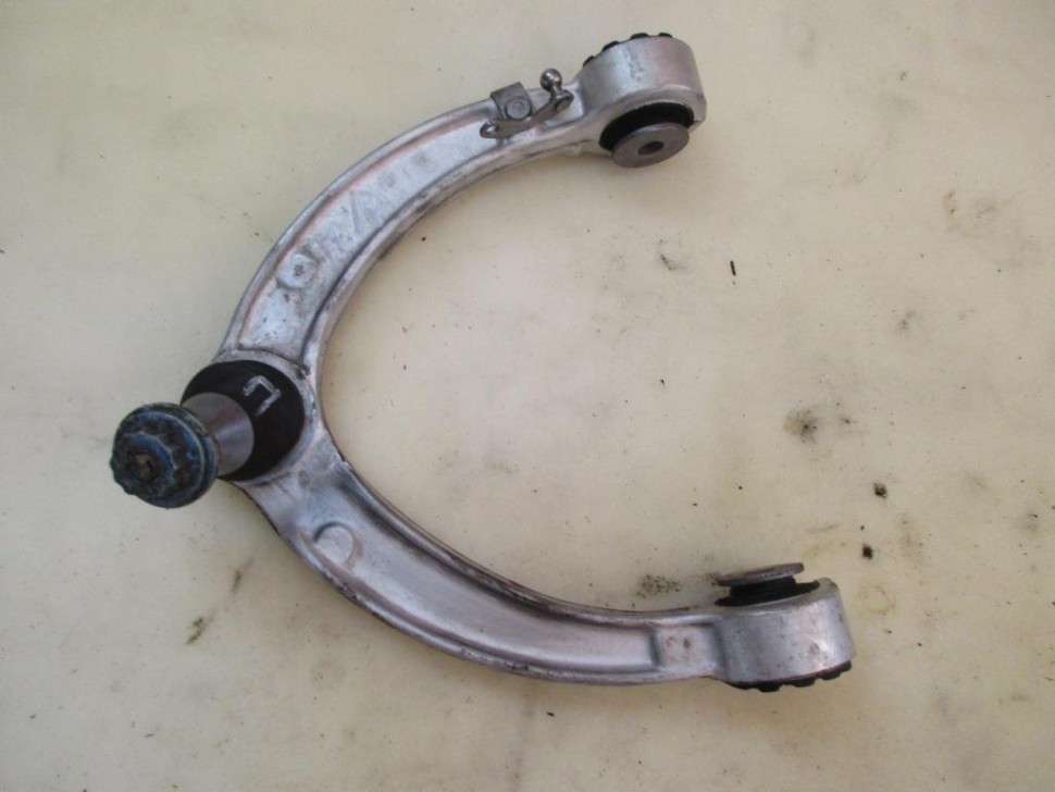 Рычаг передний верхний MERCEDES-BENZ GLE-класс W166 (2015 - 2018) фото 1 — Разборка Мерседес