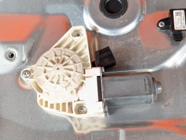 Стеклоподъемник задний правый MERCEDES-BENZ S-класс W221 рестайлинг (2009 - 2013) &mdash; Разборка Мерседес