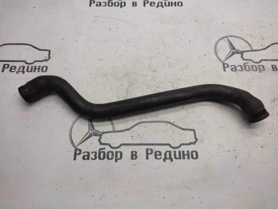 Патрубок радиатора MERCEDES-BENZ VANEO W414 (2001 - 2005) фото 1 — Разборка Мерседес