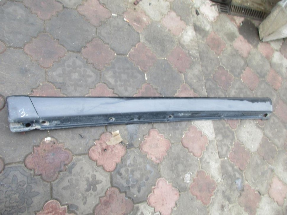 Порог пластиковый левый MERCEDES-BENZ M-класс W163 рестайлинг (2001 - 2005) фото 1 — Разборка Мерседес
