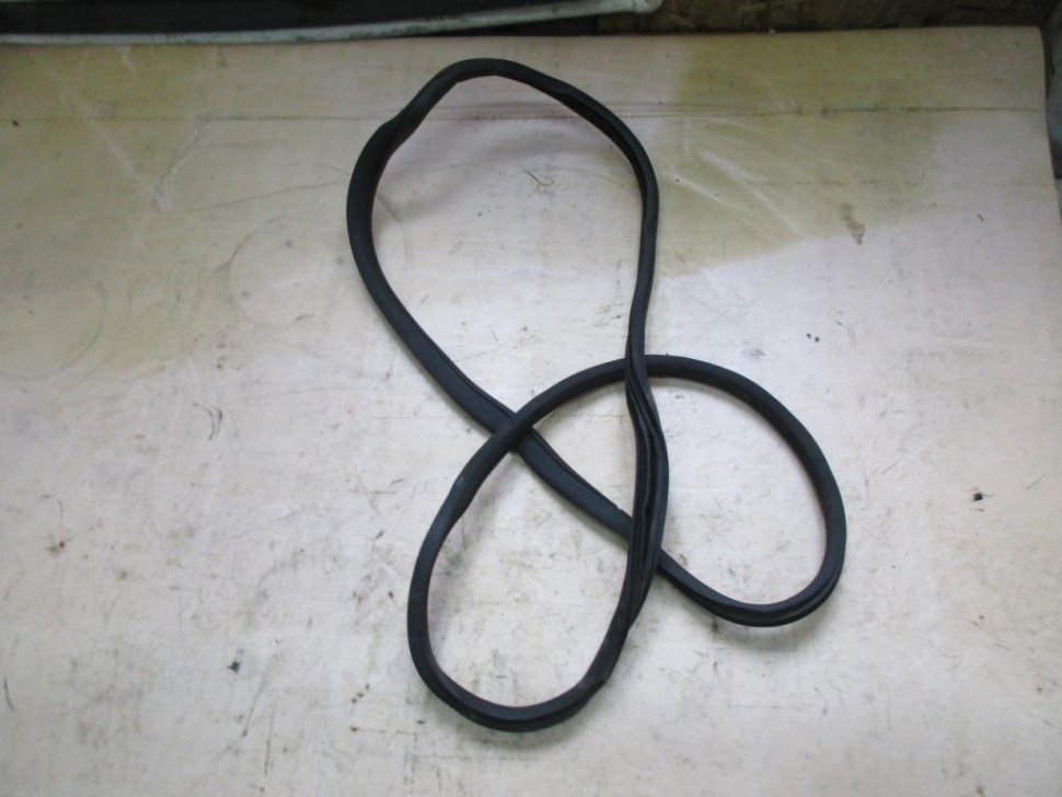 Уплотнитель дверного проема ( на кузове ) MERCEDES-BENZ GLC-класс X253 (2015 - 2019) фото 1 — Разборка Мерседес