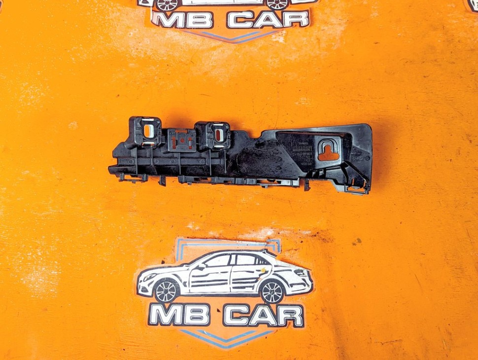 Кронштейн крепления бампера MERCEDES-BENZ C-класс W205/S205/C205/A205 (2014 - 2018) фото 1 &mdash; Разборка Мерседес