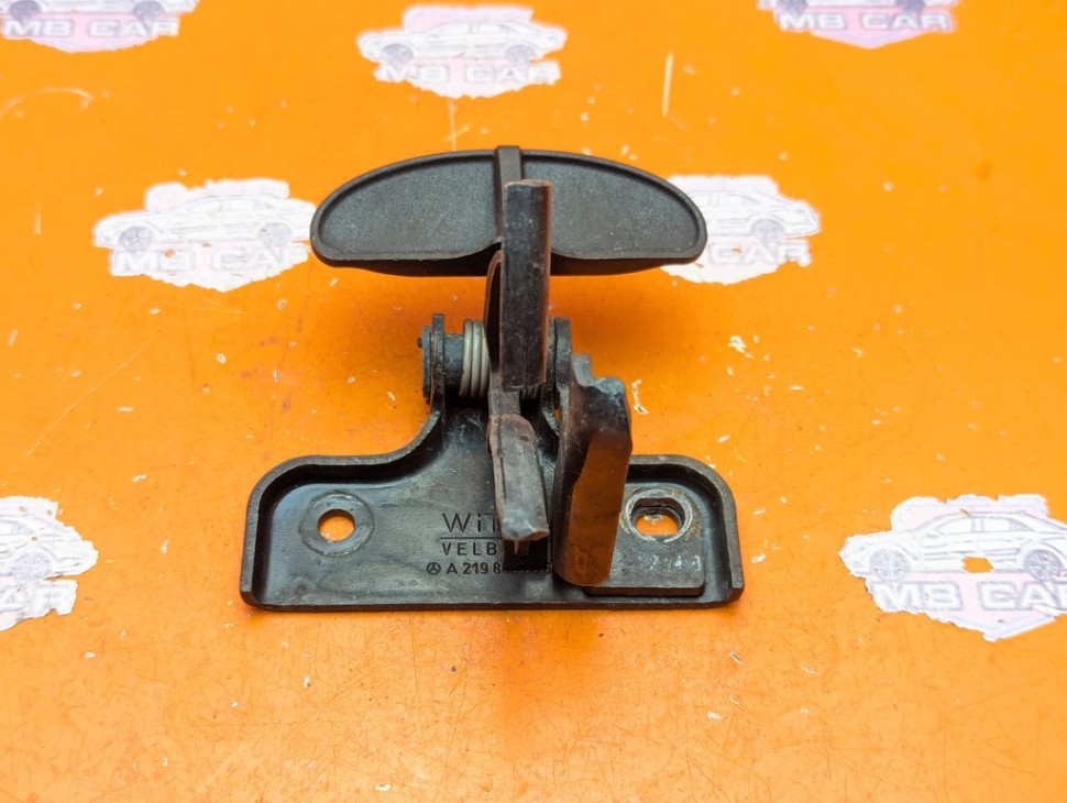 Замок капота MERCEDES-BENZ CLS-класс C219 (2004 - 2008) фото 1 &mdash; Разборка Мерседес