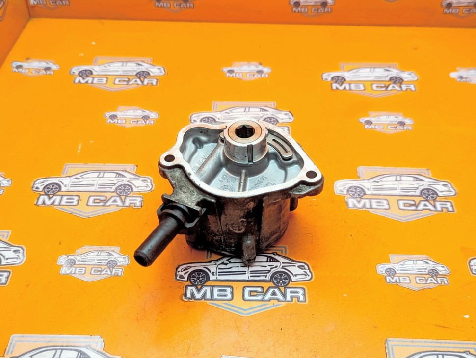 Насос вакуумный MERCEDES-BENZ C-класс W204/S204/С204 рестайлинг (2011 - 2015) фото 1 — Разборка Мерседес