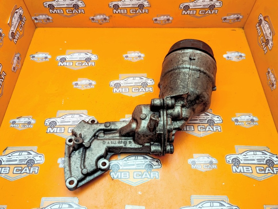 Корпус маслянного фильтра MERCEDES-BENZ E-класс W212/S212/C207/A207 (2009 - 2013) фото 1 — Разборка Мерседес