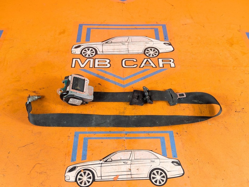 Ремень безопасности передний правый MERCEDES-BENZ V-класс W638/W639 (1996 - 2003) V 220 2.1 D AT (122 л.с.) фото 1 &mdash; Разборка Мерседес